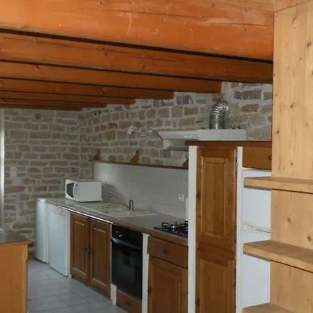 Renove Avec Grand Terrain, Proche D'epinal, Ideal Pour Balades Et Familiales - Fr-1-589-87 Dommartin-aux-Bois