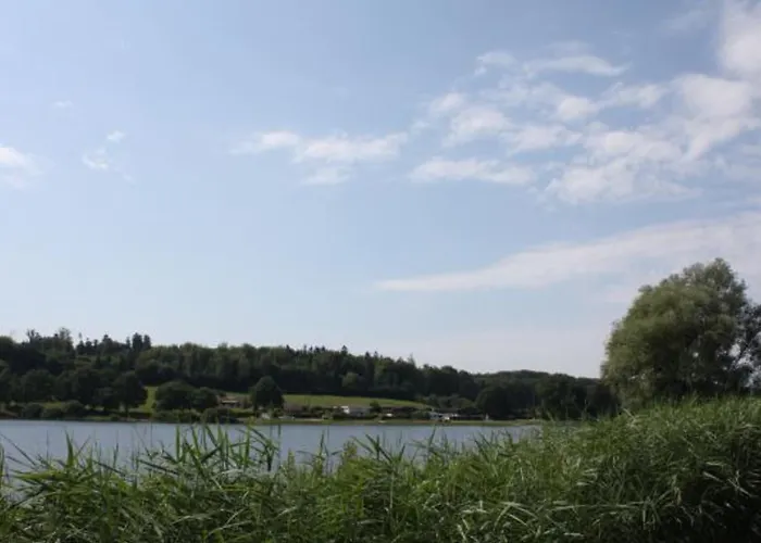 Hébergement de vacances Rénové Avec Grand Terrain, Proche D'épinal, Idéal Pour Balades Et Familiales - Fr-1-589-87